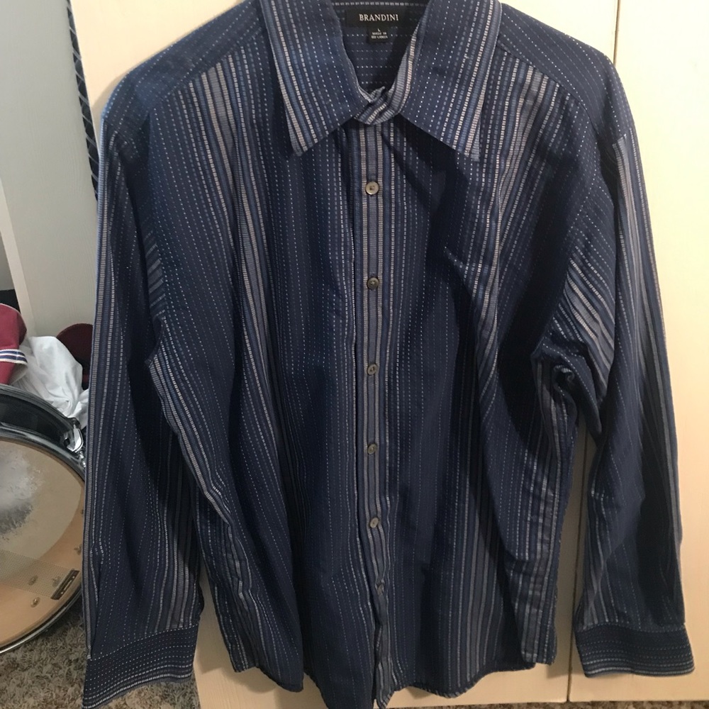 Cute Blue Button-Up! - Picture 2 of 3